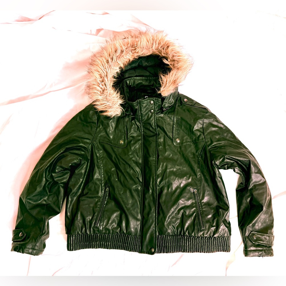 ecko red Y2K Vintage Women Size 2X Black Faux Leather Bomber Jacket Zip Off Hood